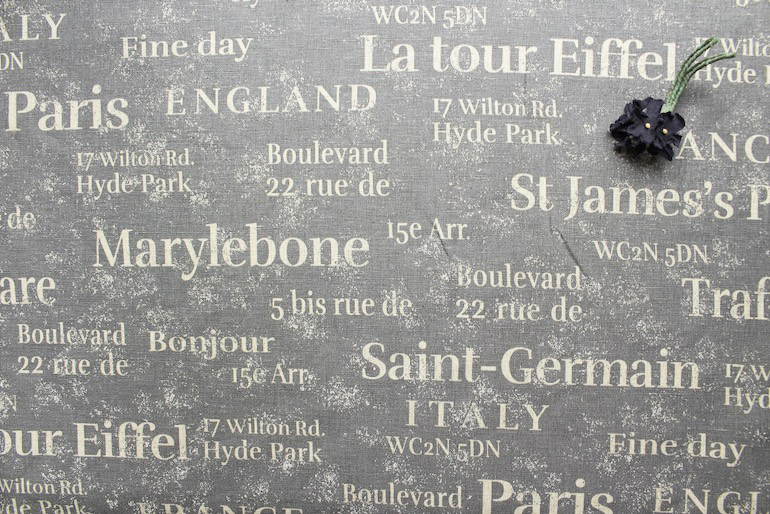 Jca綿麻ダブル巾英字柄ジェイムスパーク グレー